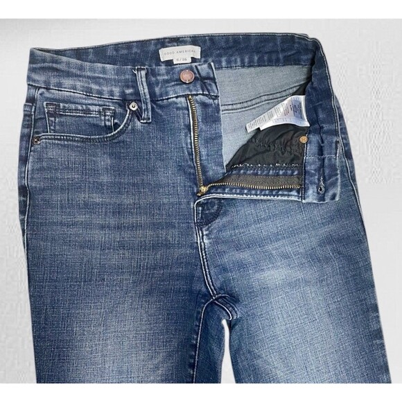 Good American Women’s High Rise Skinny Faded Blue Jeans Size 6/28 Distressed Hem - Picture 6 of 9